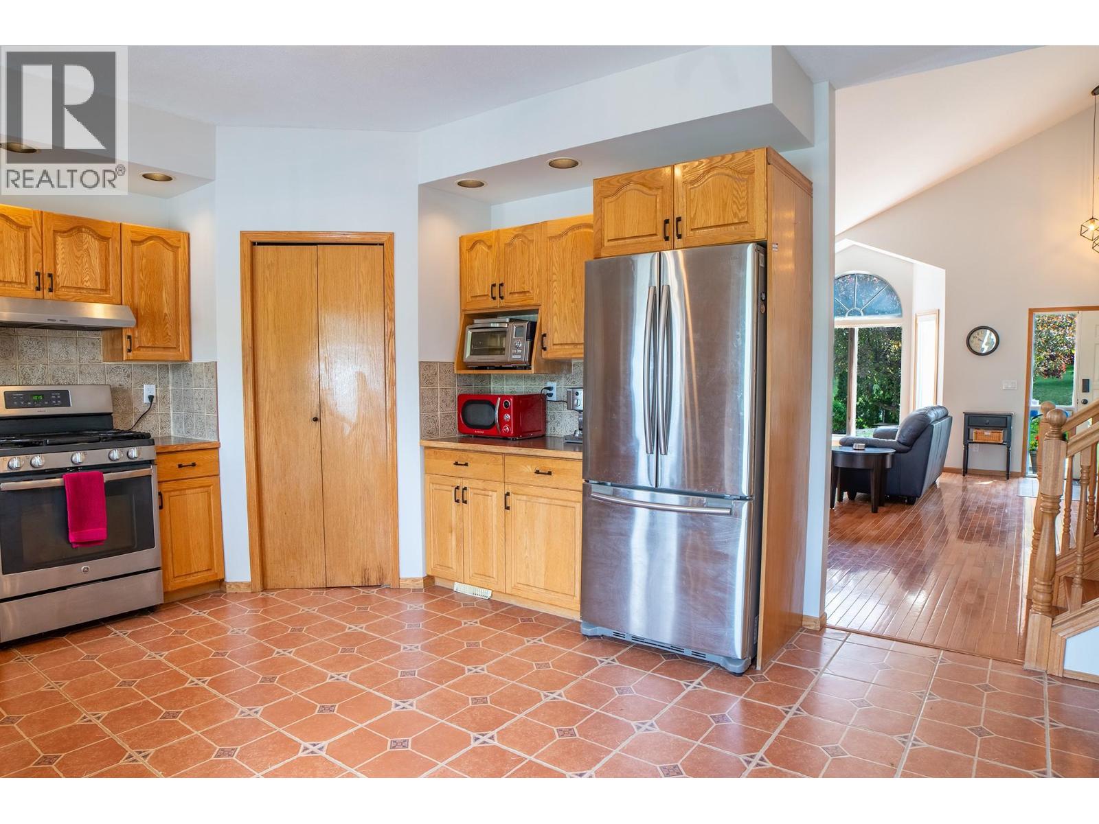 625 24 Avenue S - 10