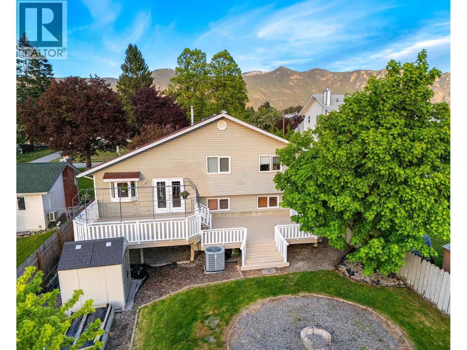 625 24 Avenue S - 2