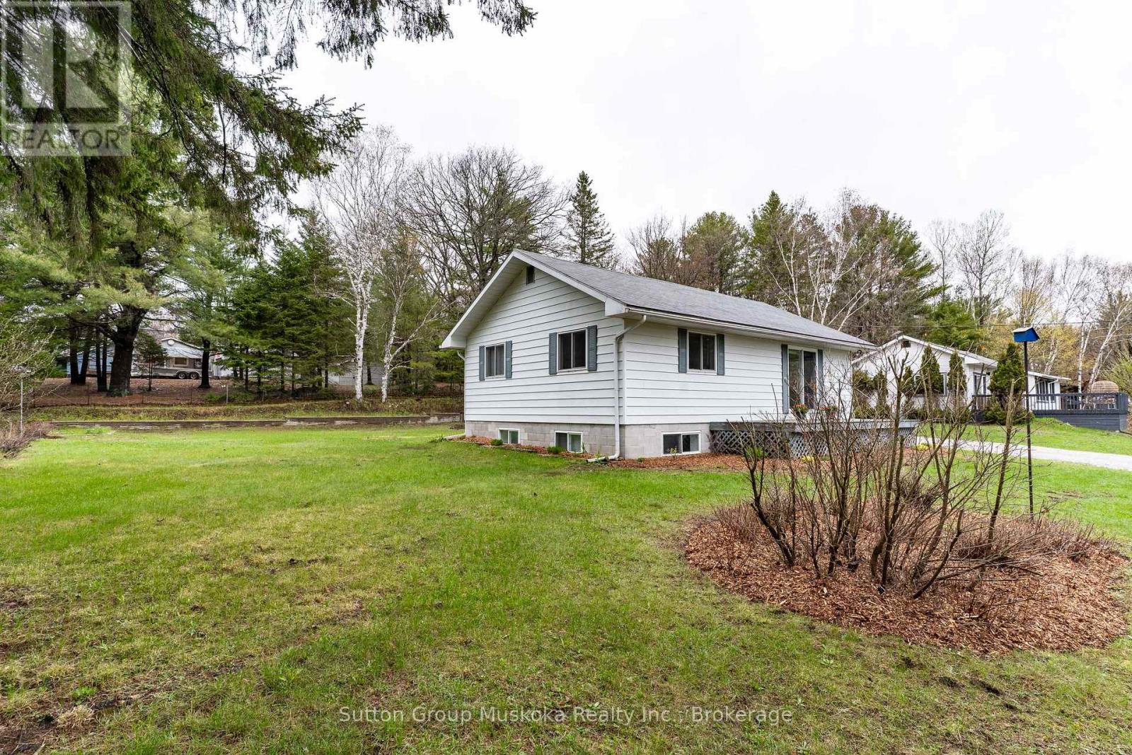 64 SPRUCE DRIVE - 24