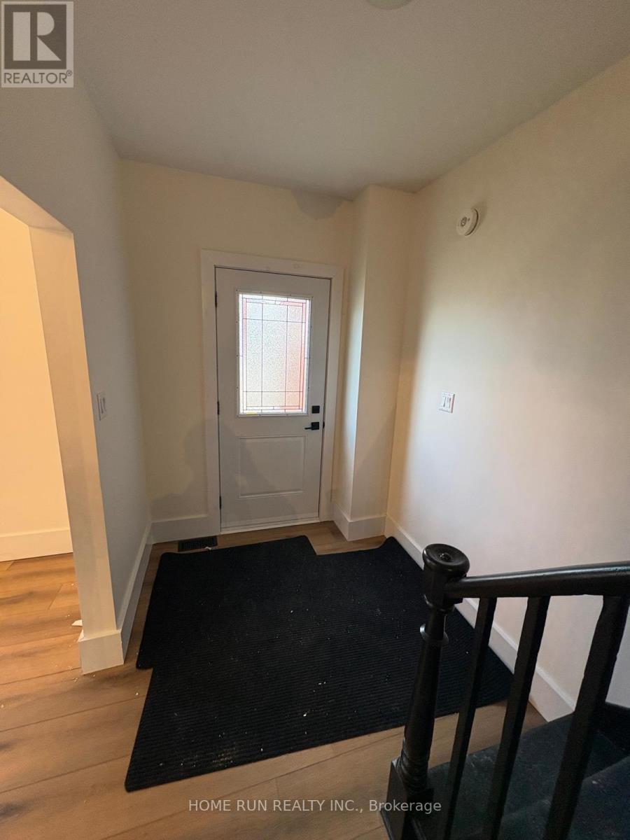 4 Bed, 1 Bath House for Rent in Arnprior – 47 MADAWASKA STREET, Arnprior – MLS# X13131542 - Image 4