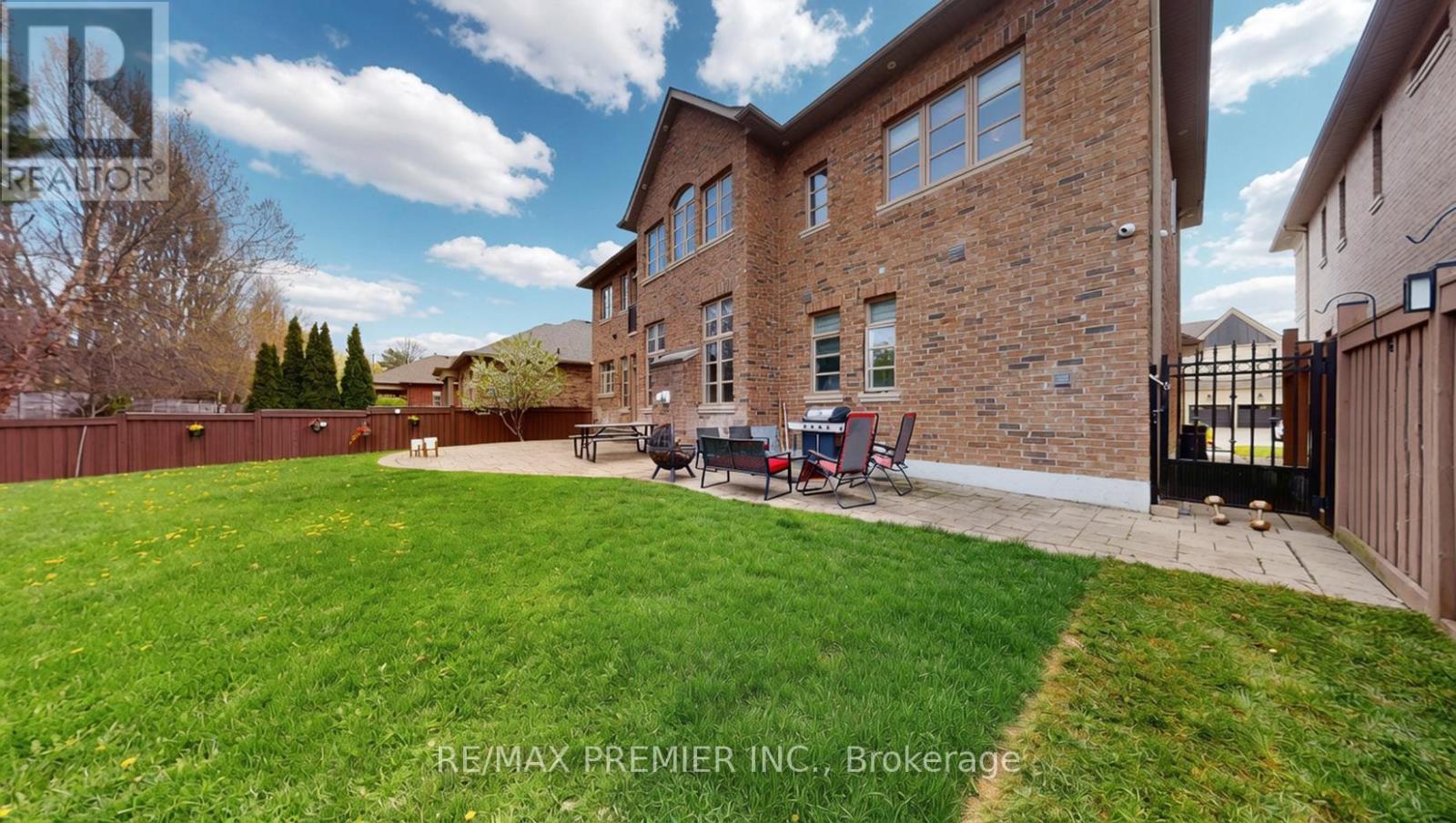 95 SARRACINI CRESCENT - 39