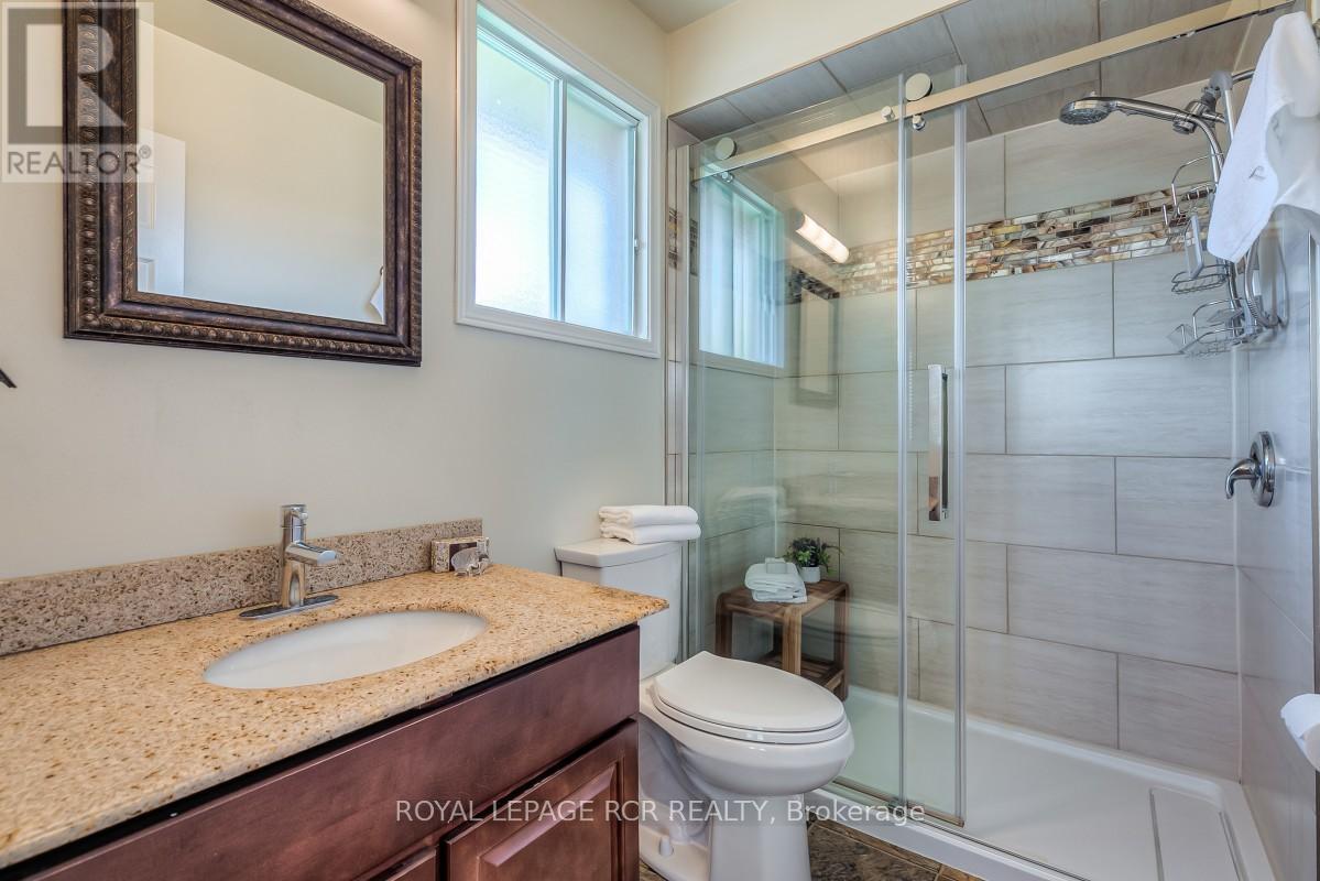 582 MILLARD STREET - 22