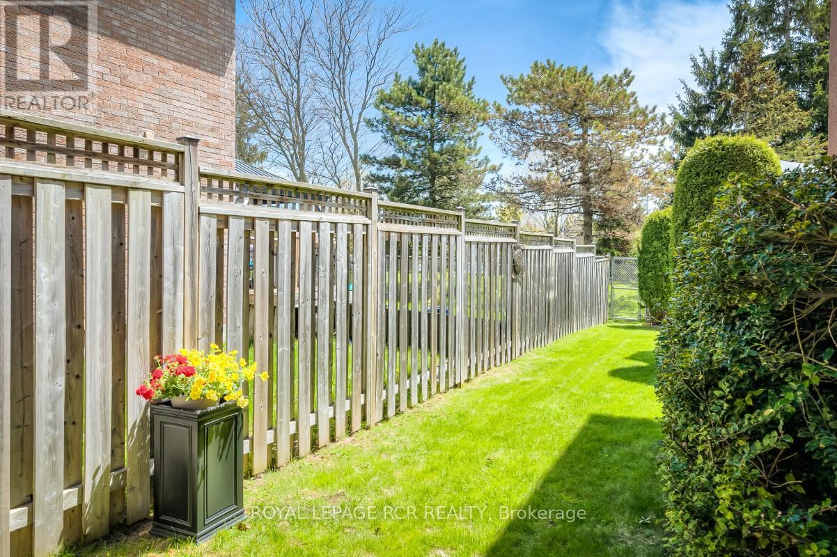 582 MILLARD STREET - 41