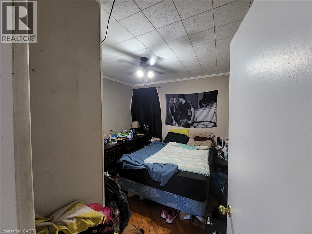 740 HILLCREST Road - 7