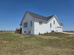 118 Centre Street, Portage La Prairie Rm, MB R0H0S0 Photo 38