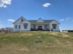 118 Centre Street, Portage La Prairie Rm, MB R0H0S0 Photo 6