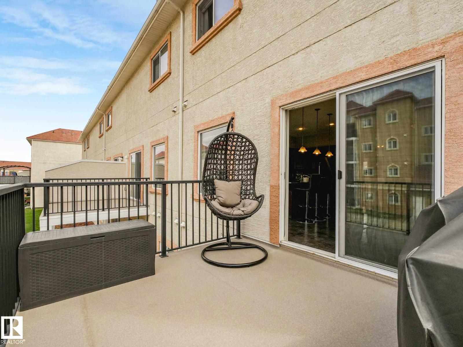 #37 13825 155 AV NW, Edmonton