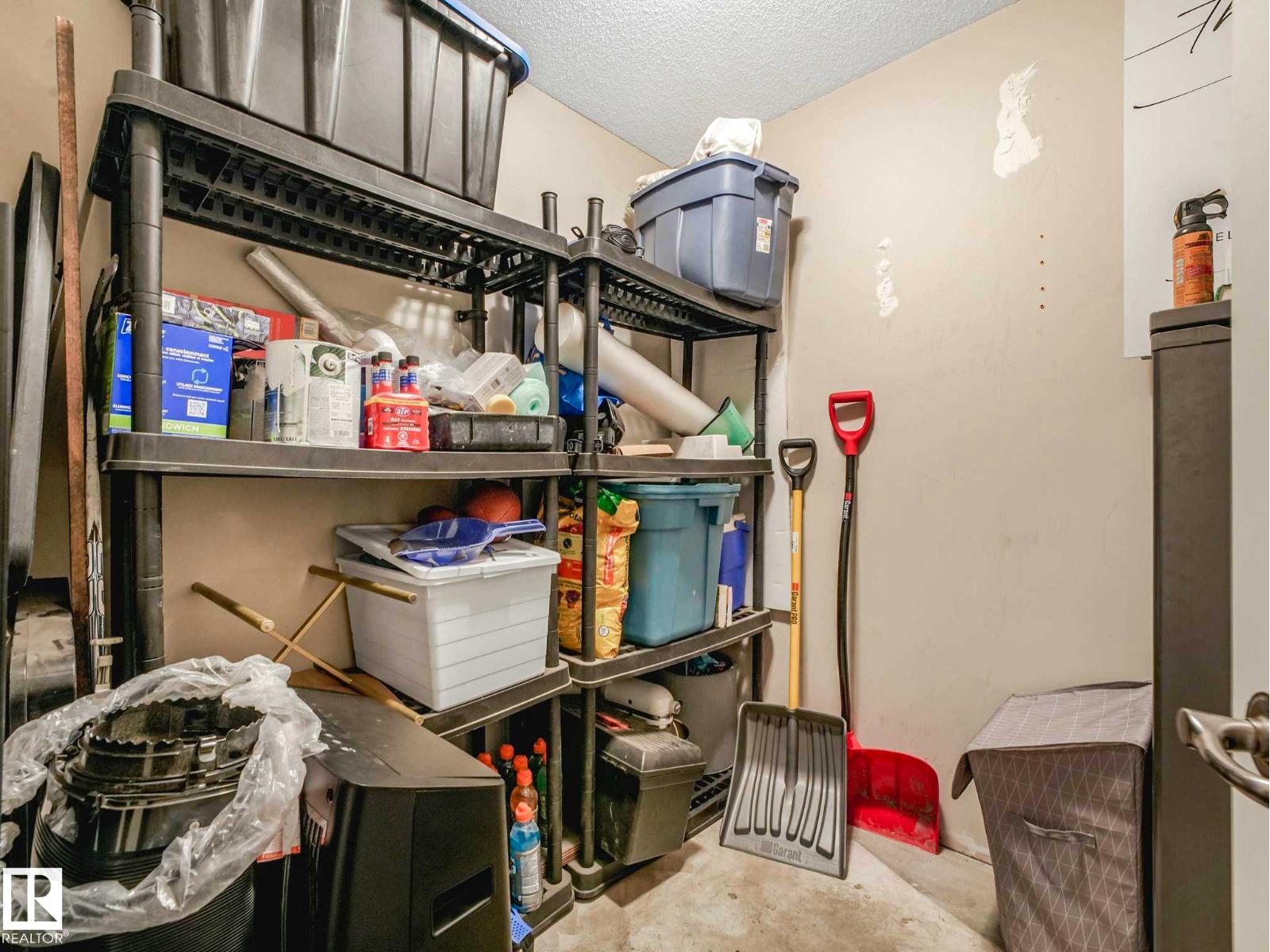 #37 13825 155 AV NW, Edmonton