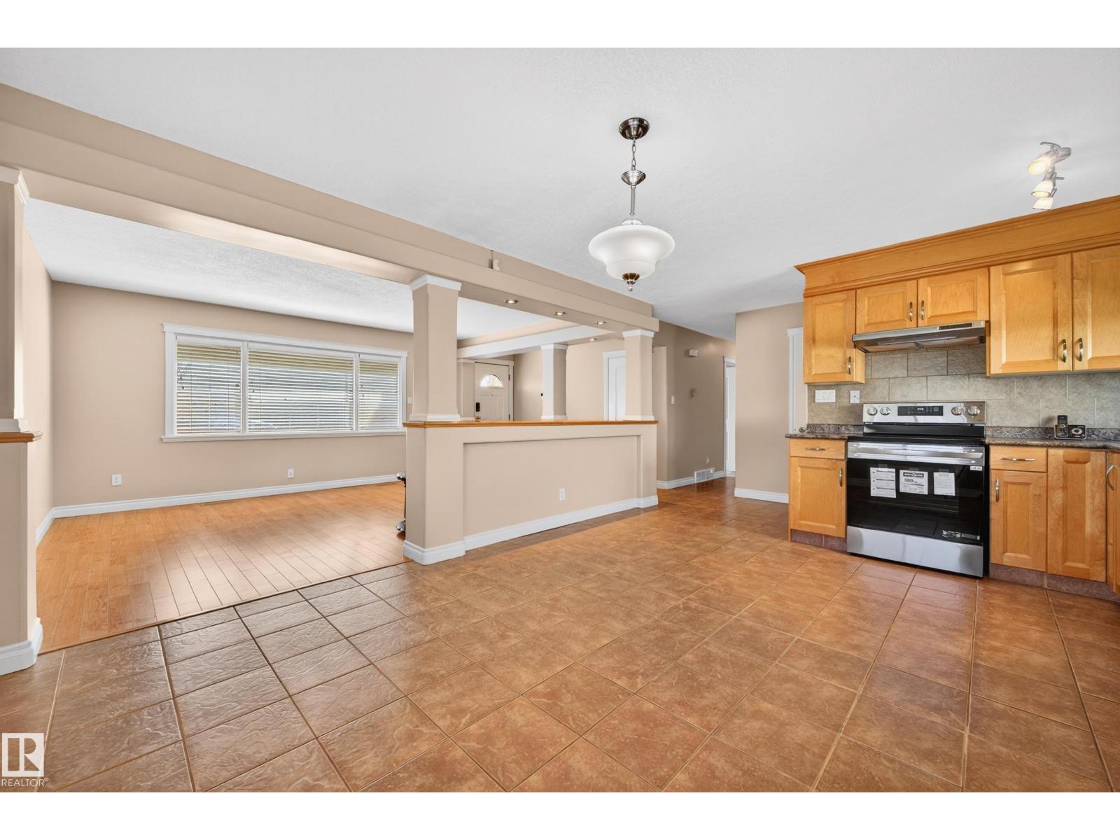 13916 61 ST NW NW - 11
