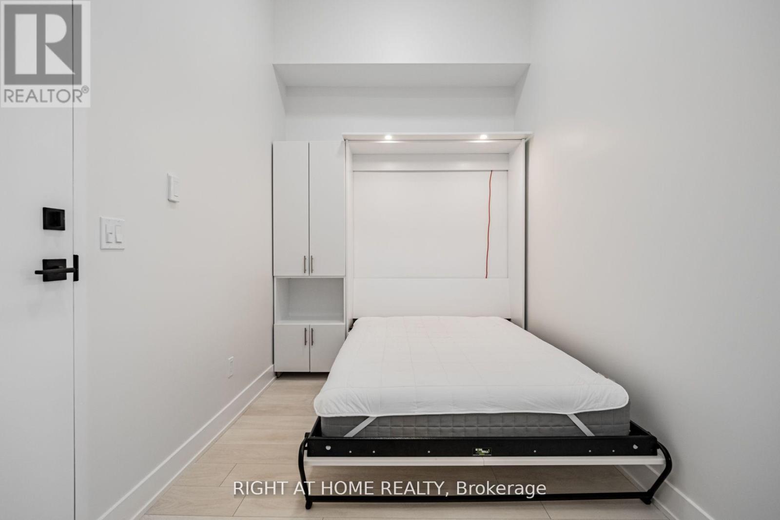 #451 2485 TAUNTON ROAD - 9