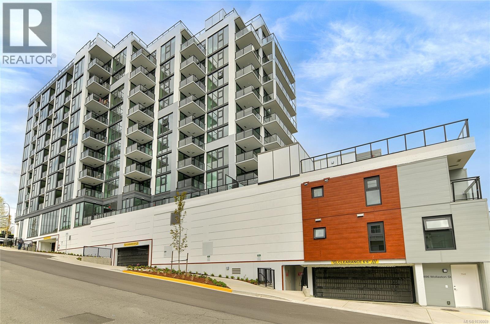 #304 899 Esquimalt Ave - 54