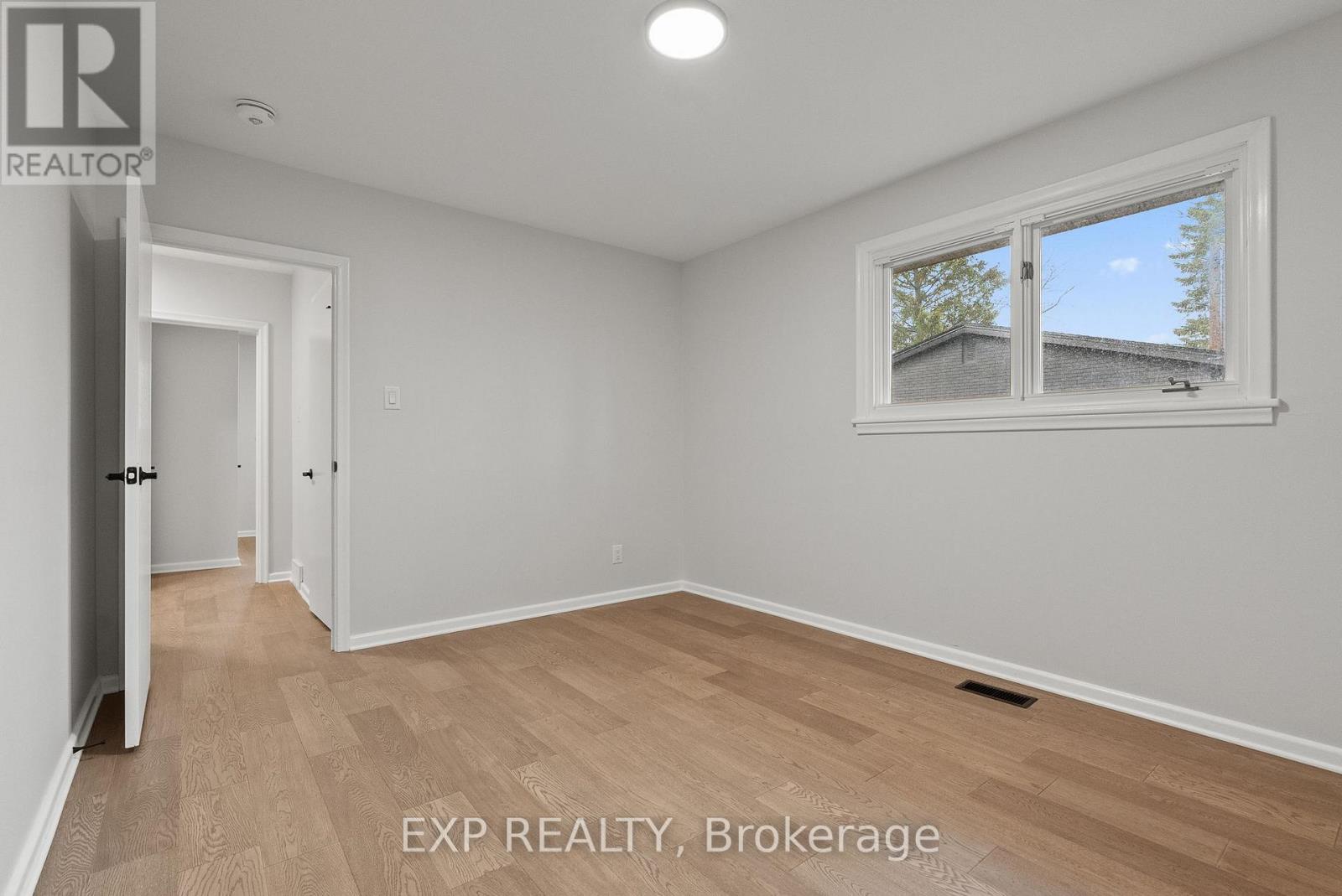 2393 SHELDON AVENUE - 22