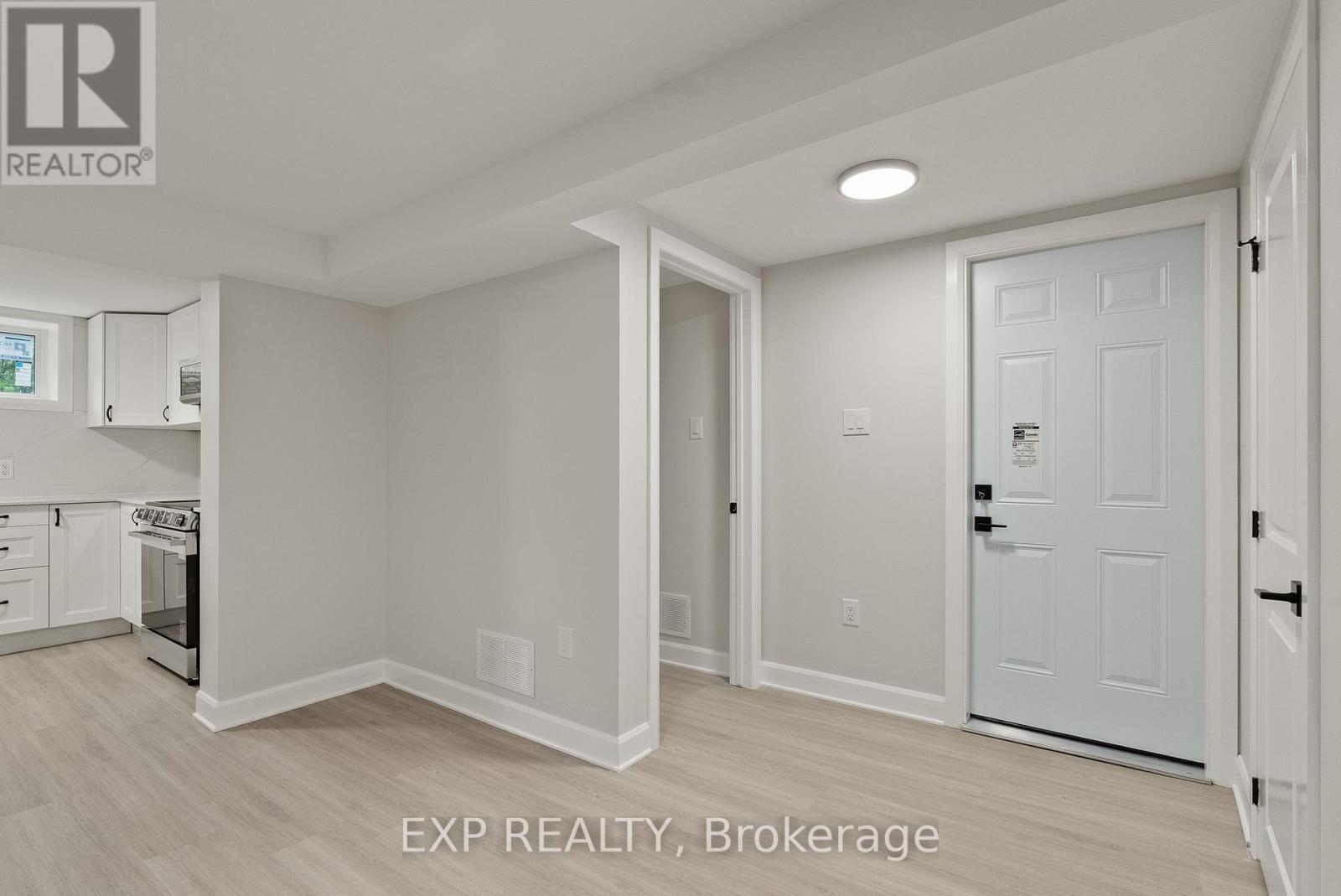 2393 SHELDON AVENUE - 40