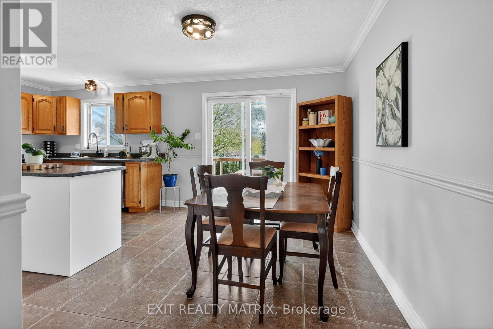 714 DES CEDRES AVENUE - 11
