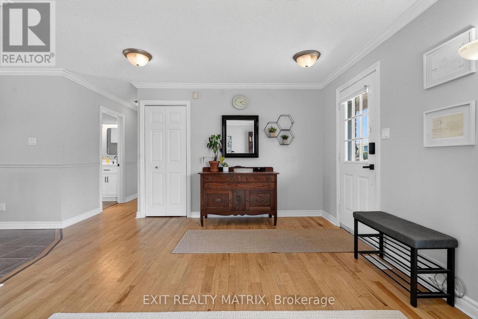 714 DES CEDRES AVENUE - 8