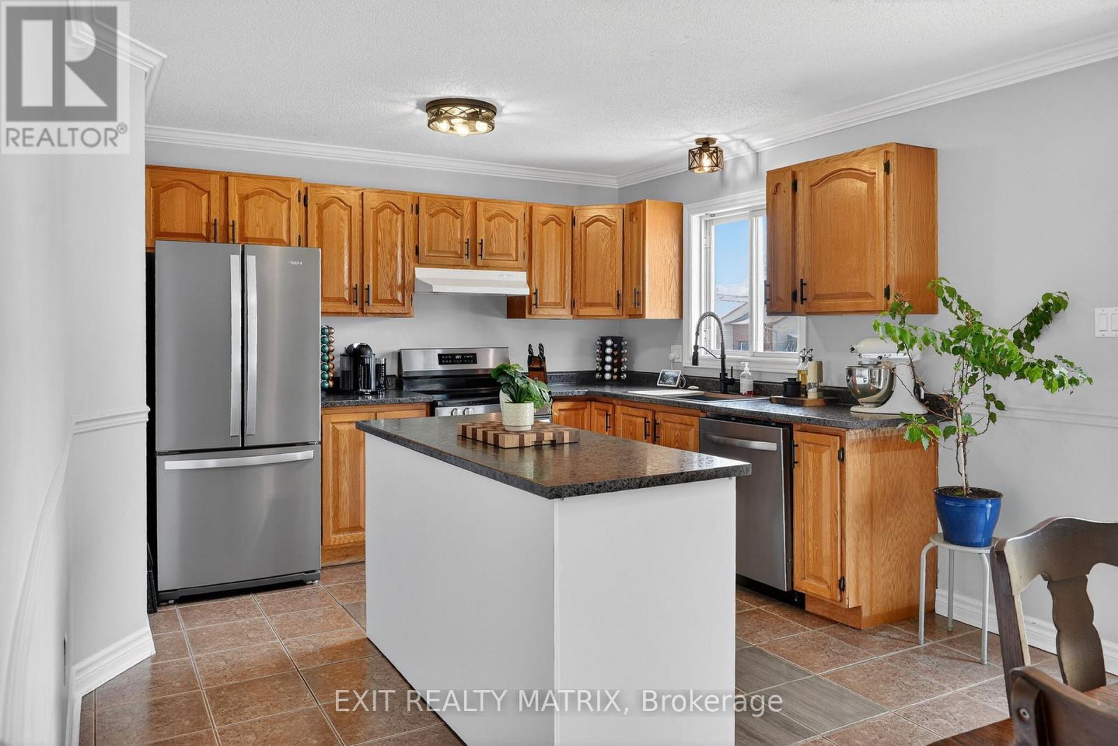 714 DES CEDRES AVENUE - 9