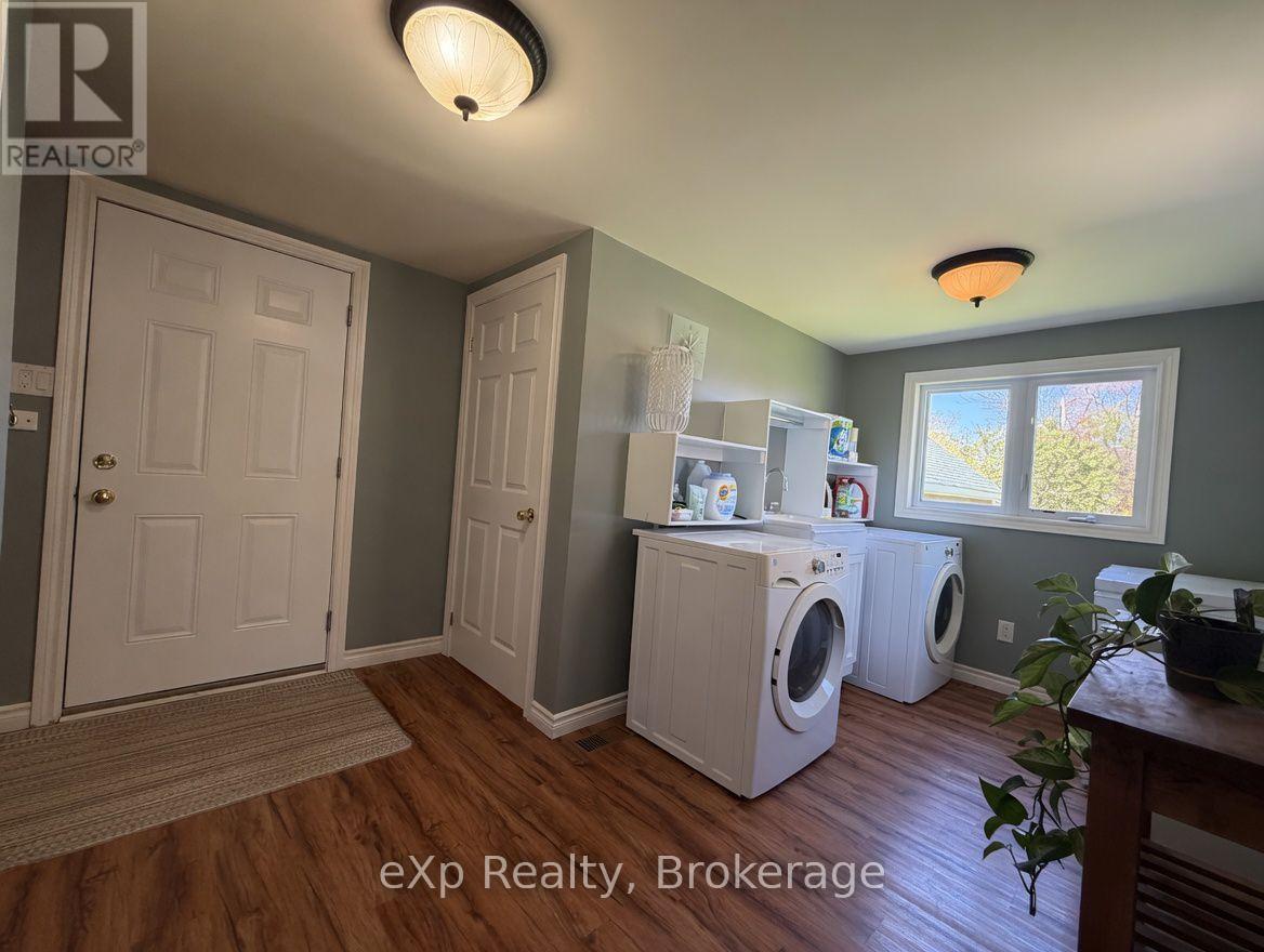 625 GIBSON STREET - 16