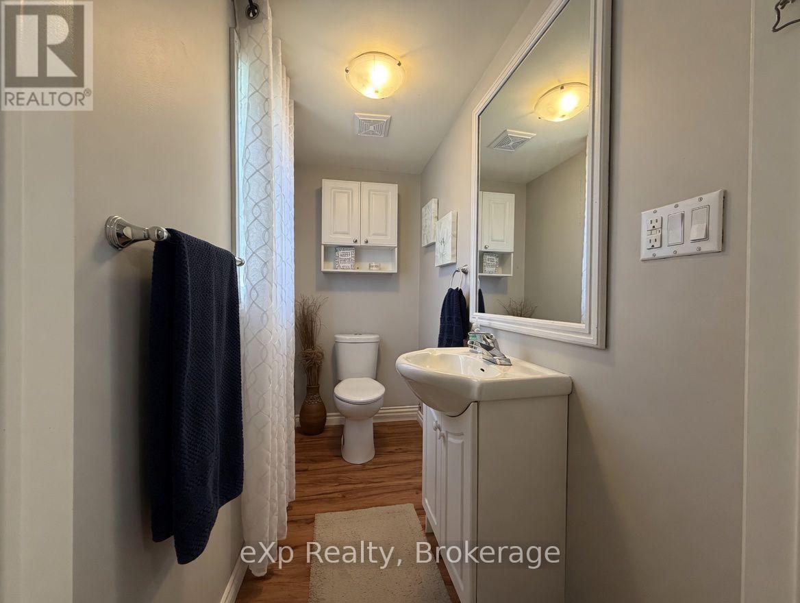 625 GIBSON STREET - 17