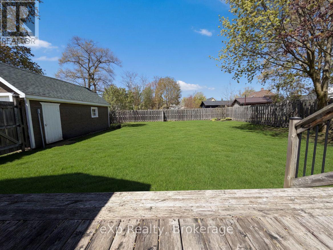 625 GIBSON STREET - 18