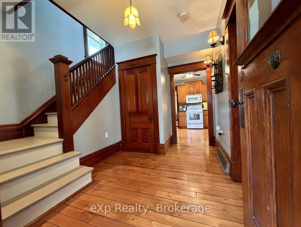 625 GIBSON STREET - 2