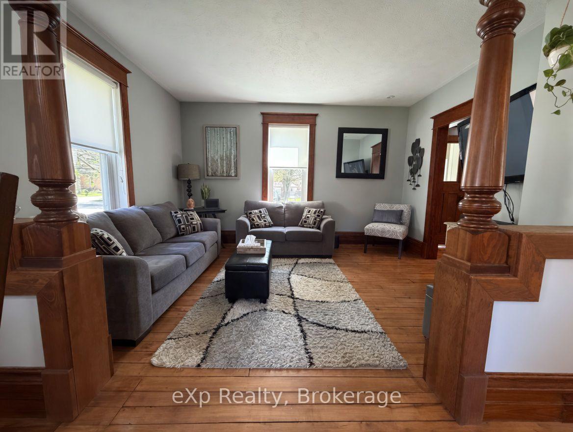 625 GIBSON STREET - 5