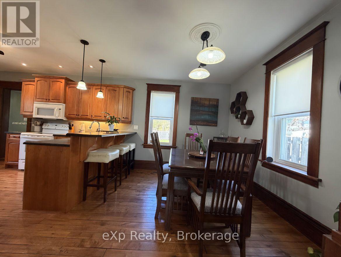 625 GIBSON STREET - 9