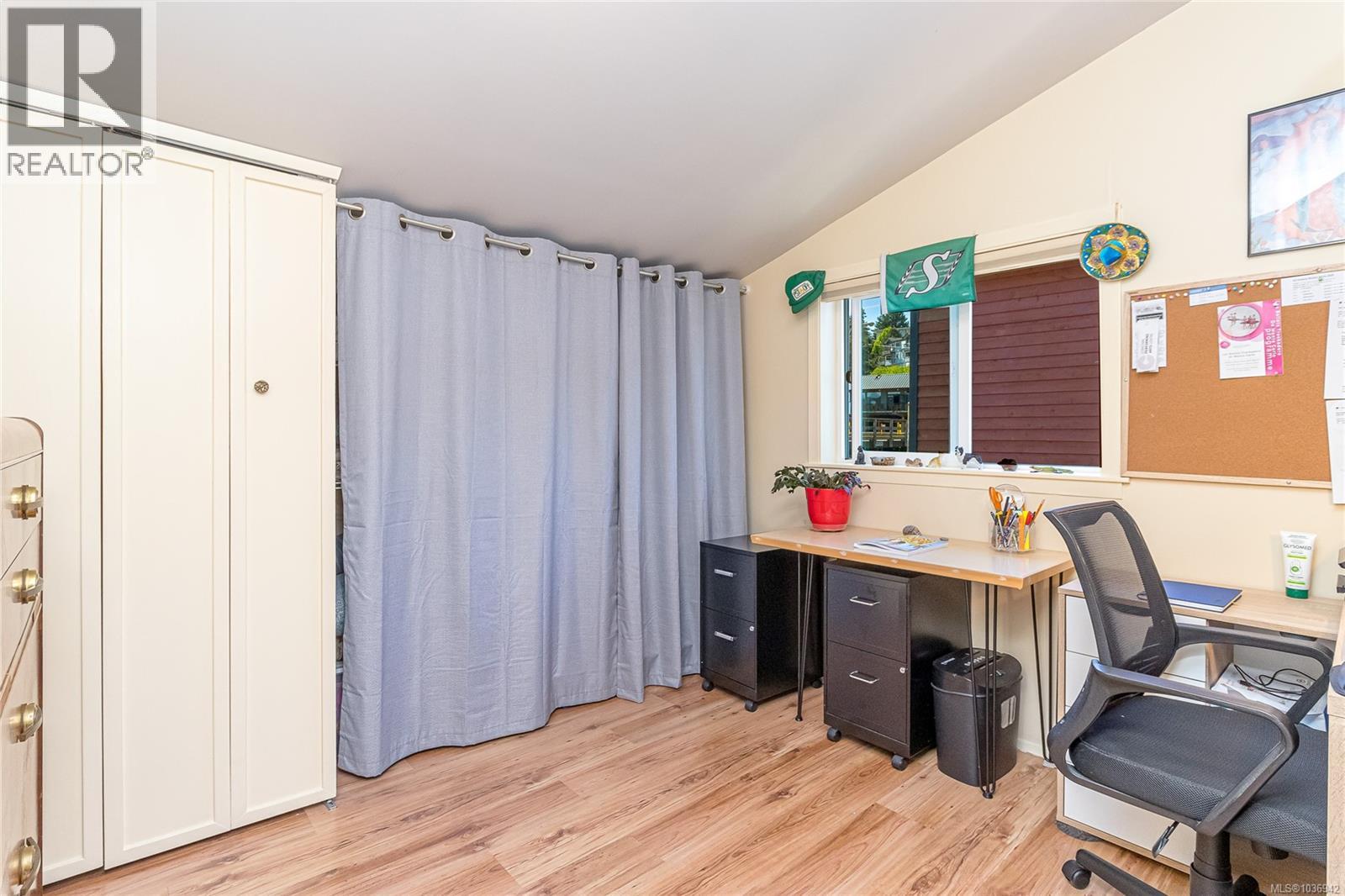 #4 1705 Cowichan Bay Rd - 37