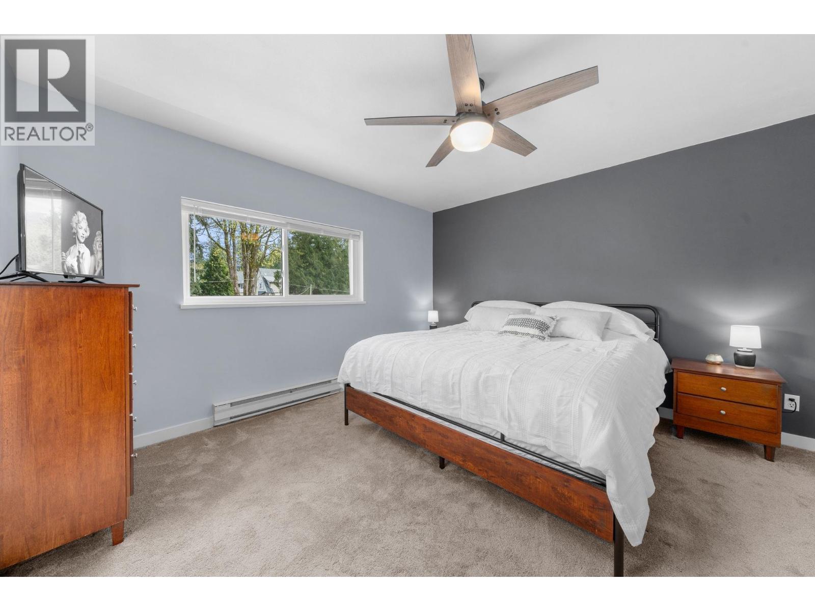 10 1700 MAMQUAM ROAD, Squamish