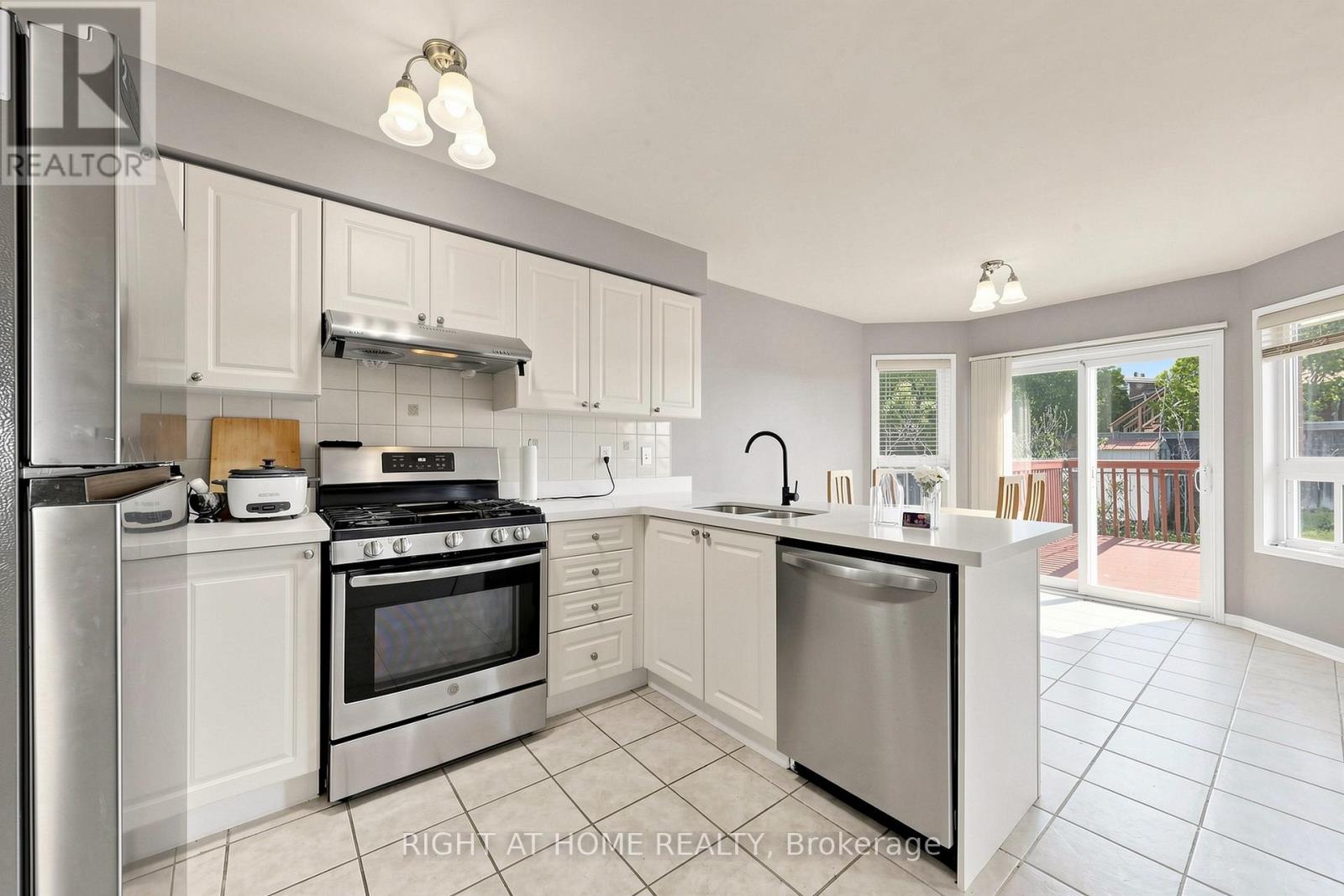 648 BLACKWOOD BOULEVARD - 15