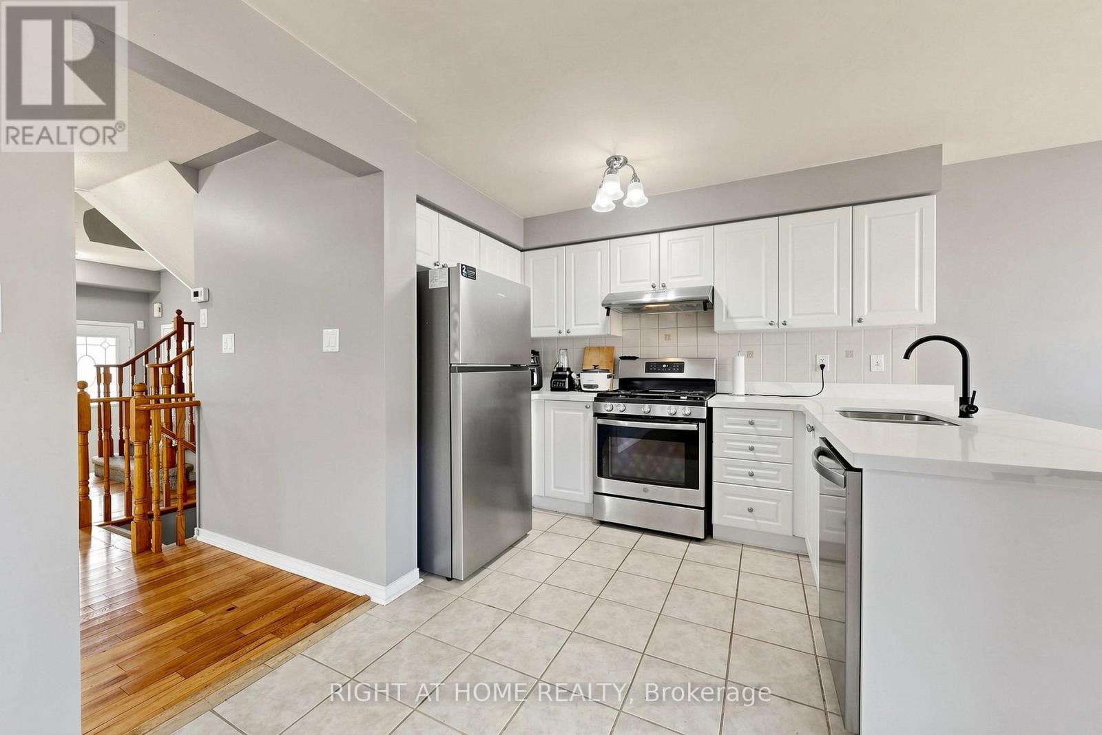 648 BLACKWOOD BOULEVARD - 16