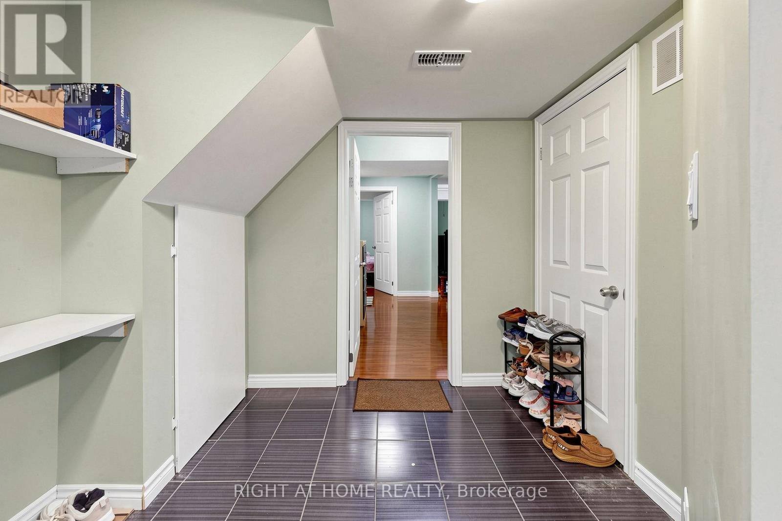 648 BLACKWOOD BOULEVARD - 26