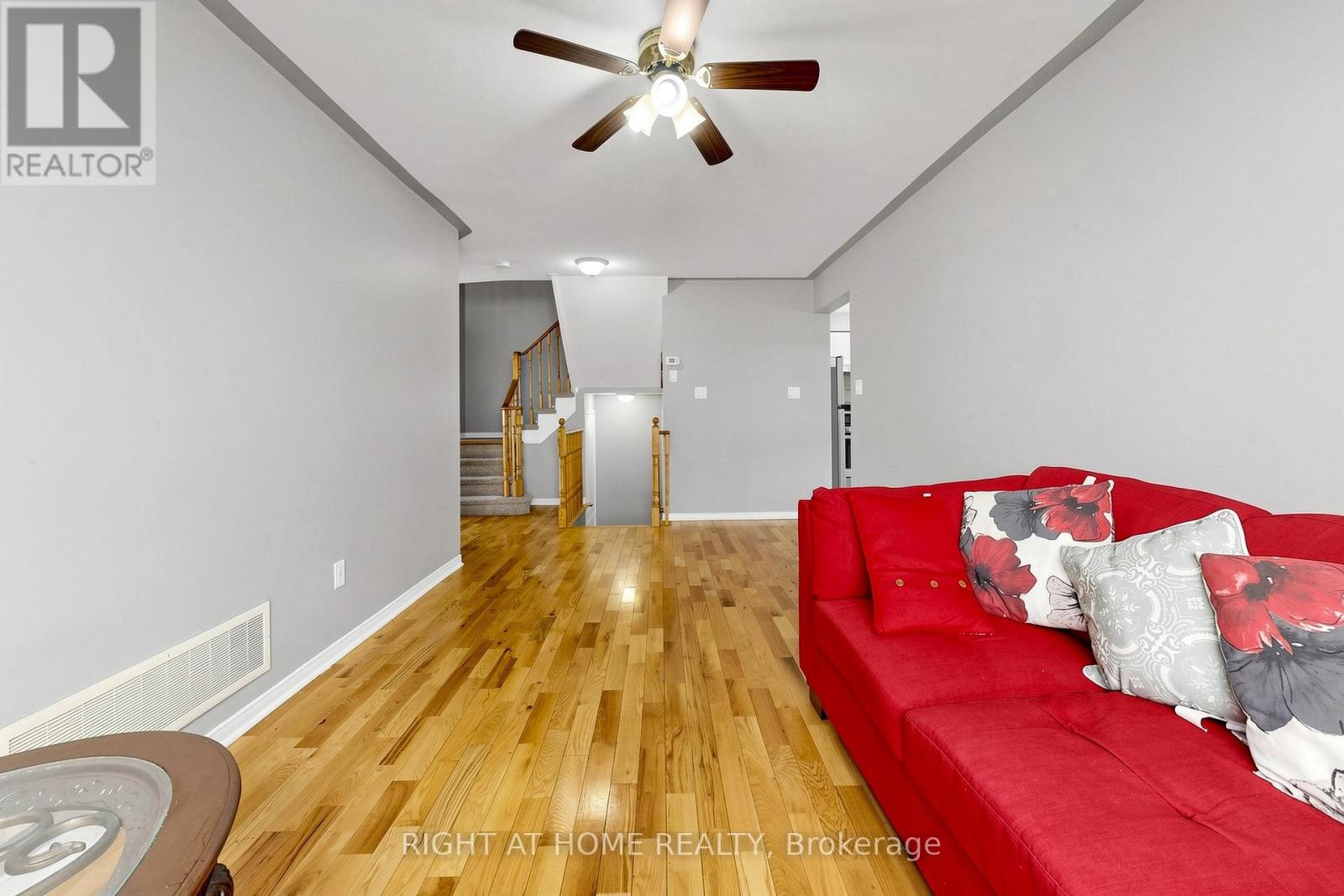 648 BLACKWOOD BOULEVARD - 38