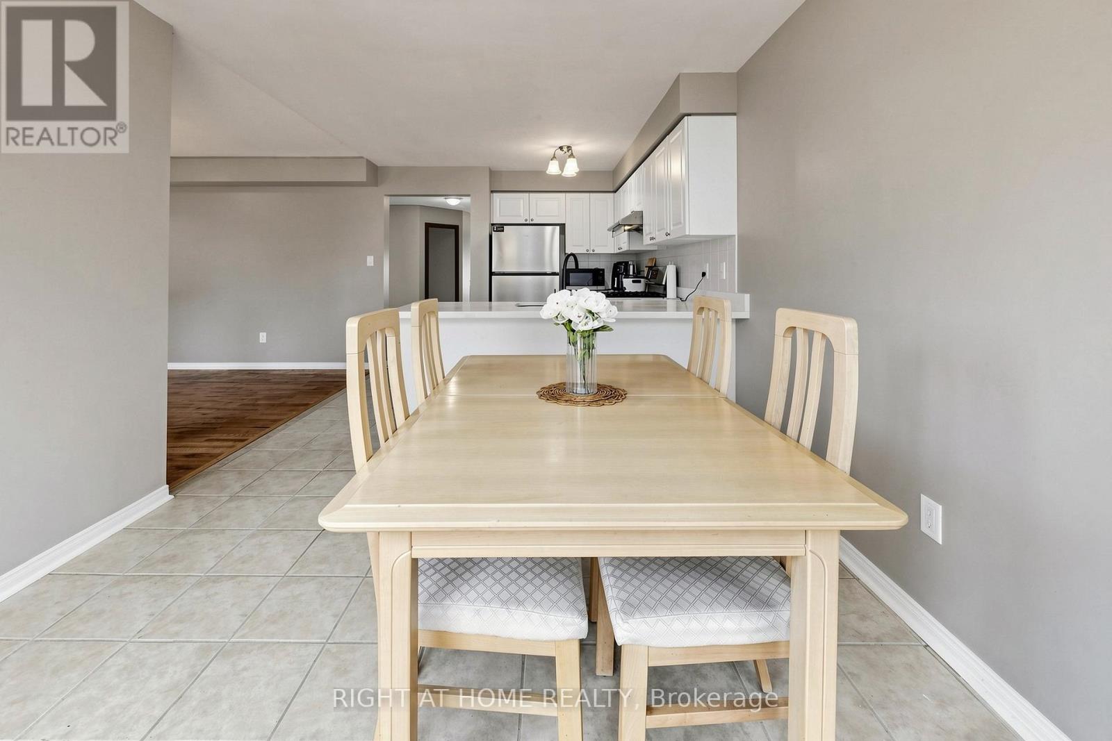 648 BLACKWOOD BOULEVARD - 40