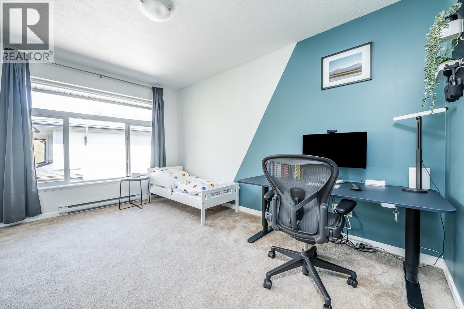 35 40632 GOVERNMENT ROAD, Squamish