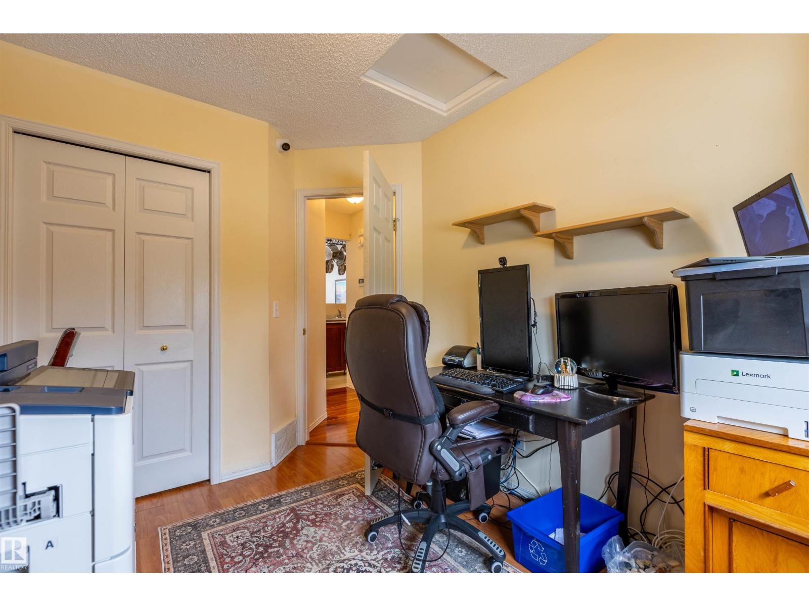 1712 Turvey BN NW - 19