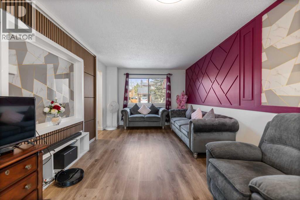 40 Pinecliff Close NE - 8