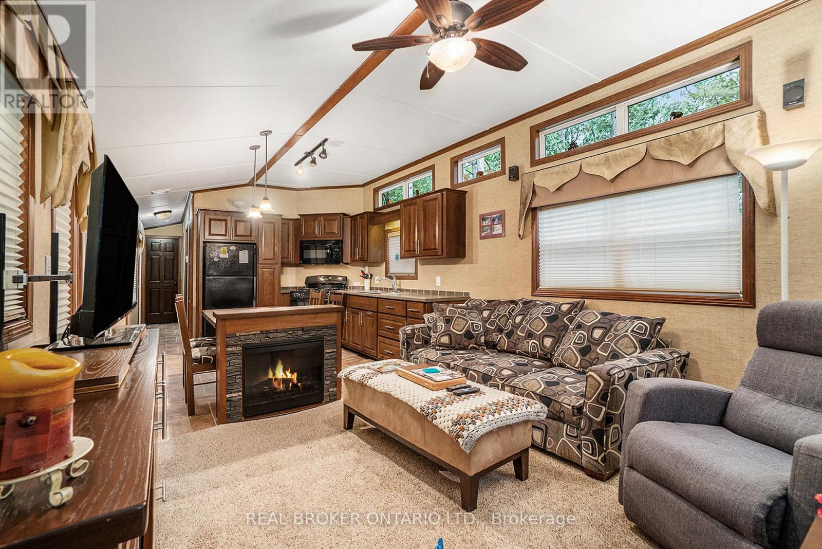 #H10 240 PINEWOOD PARK ROAD - 11