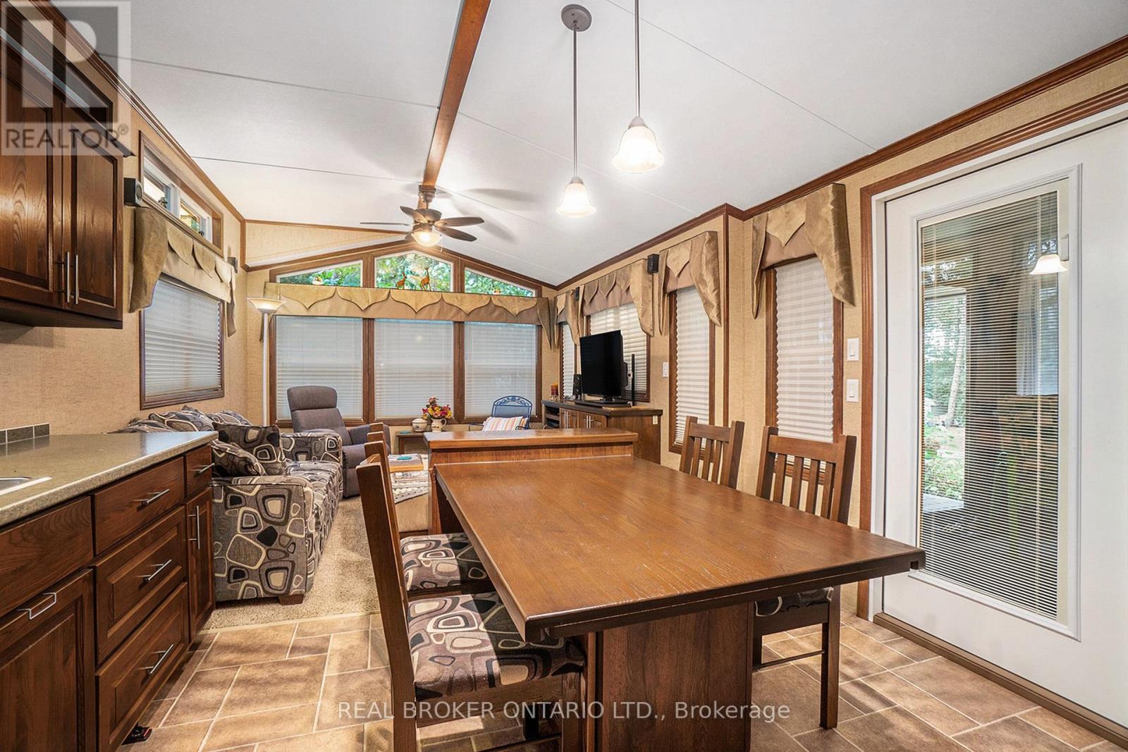 #H10 240 PINEWOOD PARK ROAD - 16