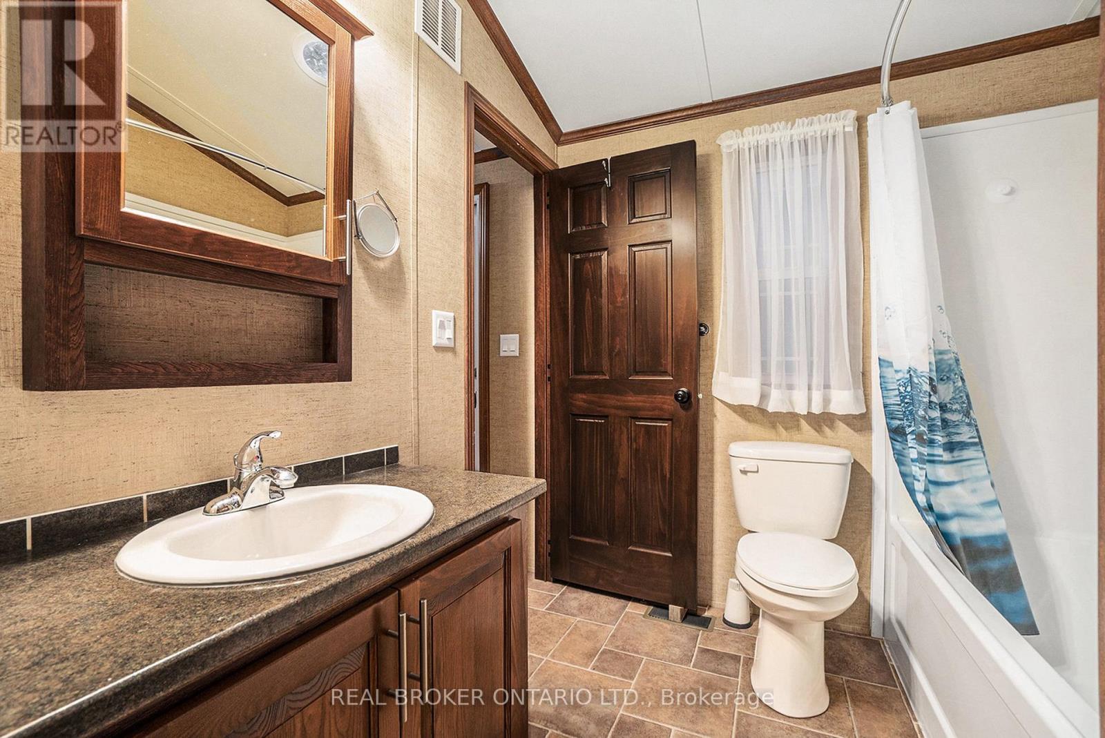 #H10 240 PINEWOOD PARK ROAD - 24