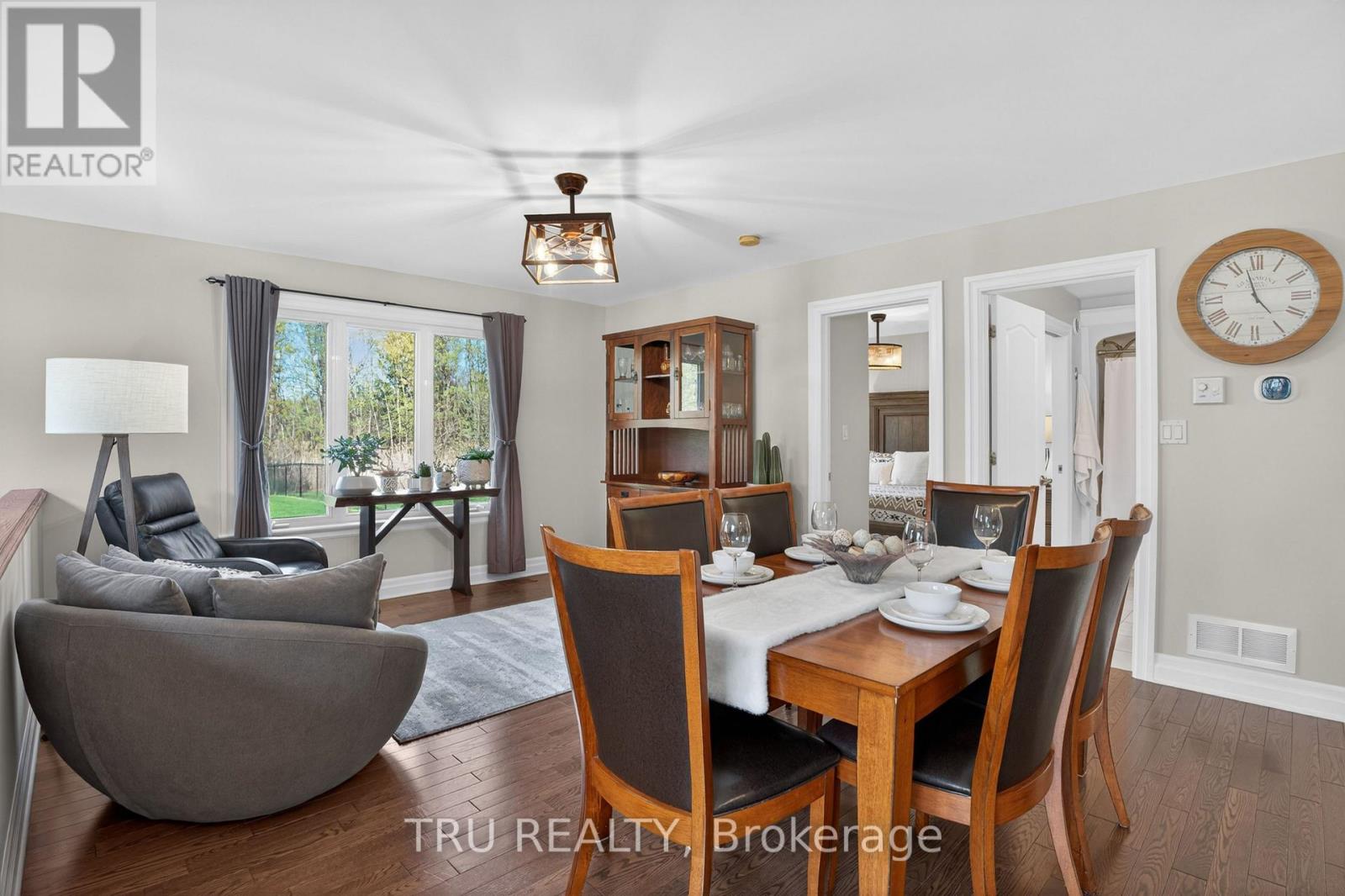52 KIMBERLY AVENUE - 30