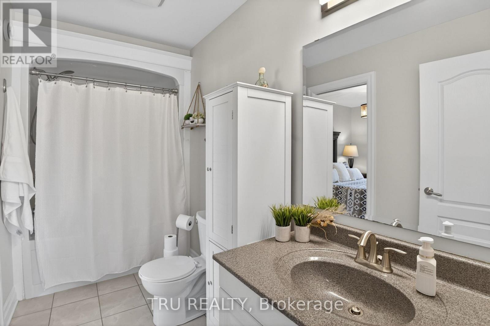 52 KIMBERLY AVENUE - 35