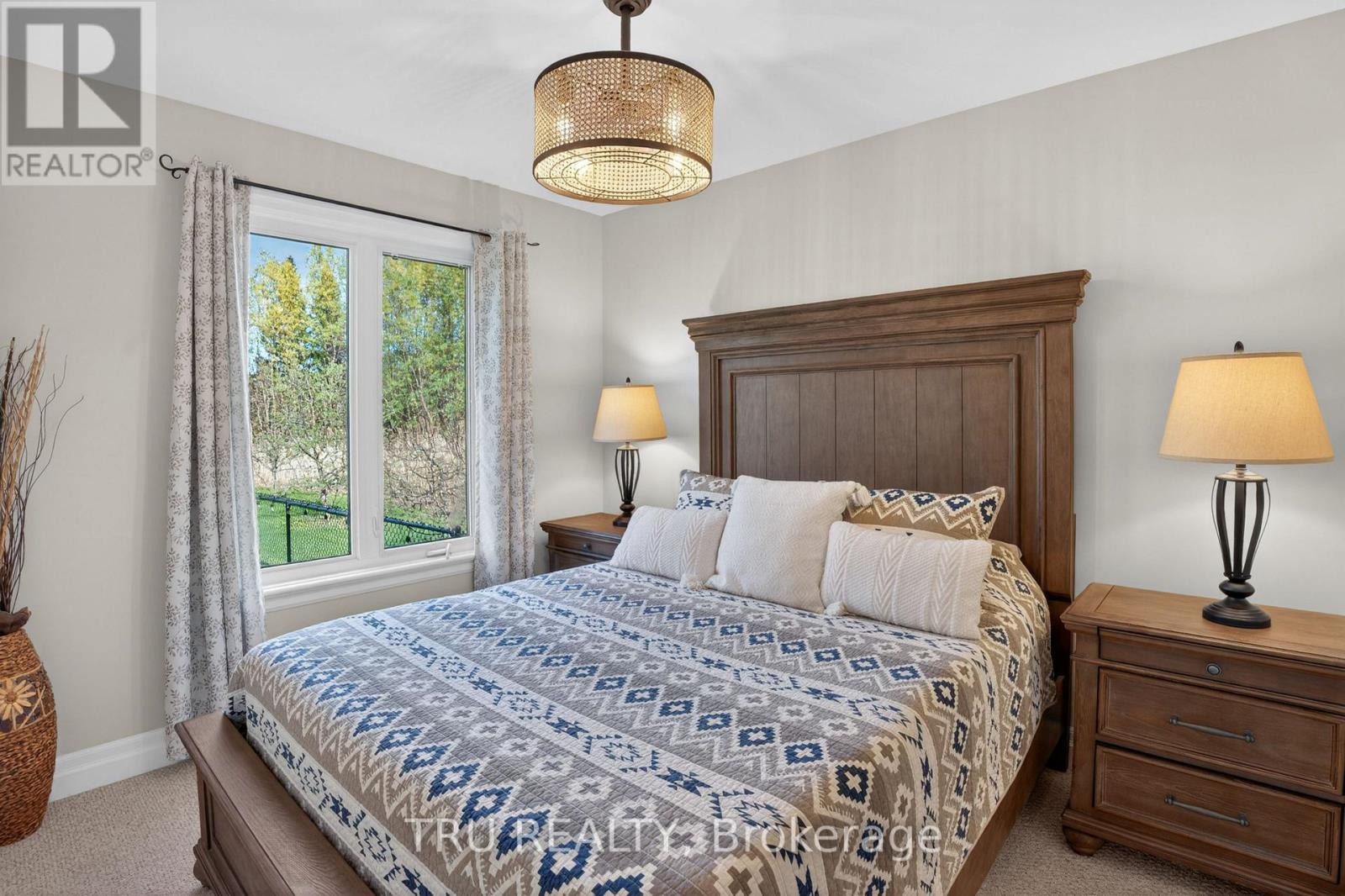 52 KIMBERLY AVENUE - 33