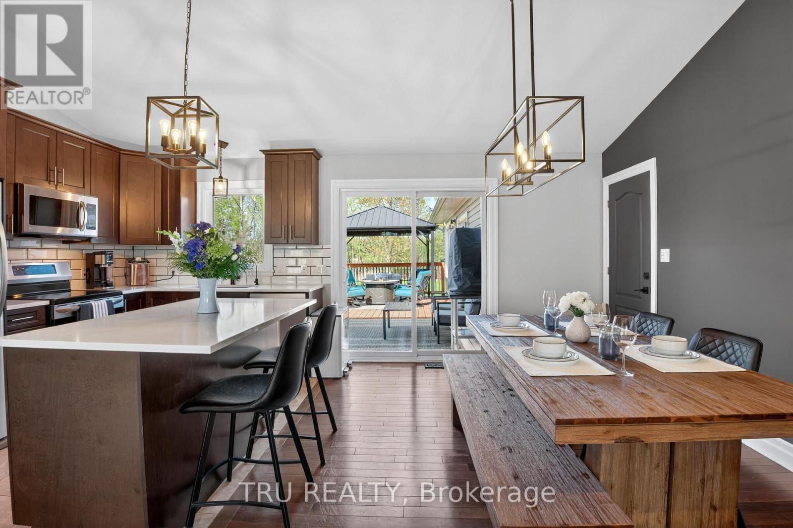 52 KIMBERLY AVENUE - 7
