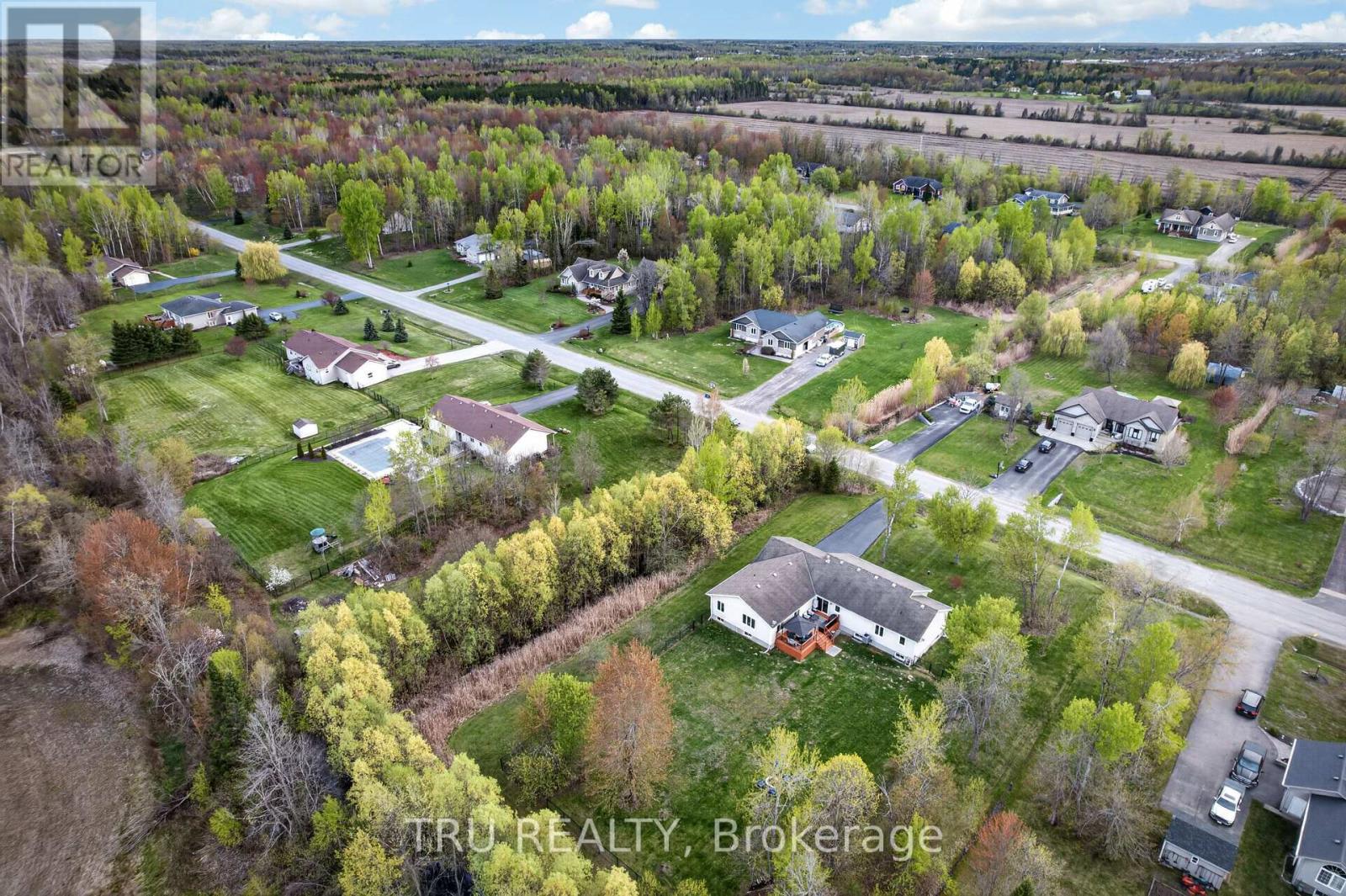 52 KIMBERLY AVENUE - 44