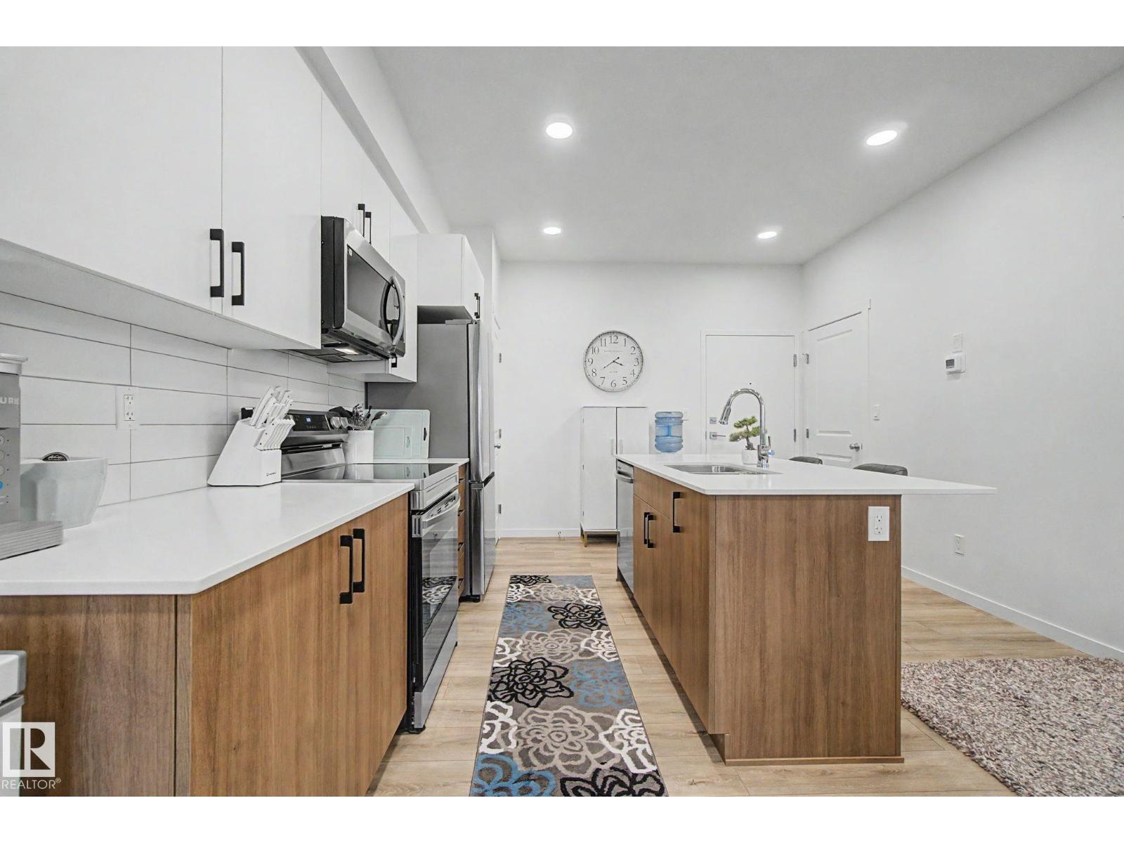#305 9215 228 ST NW, Edmonton