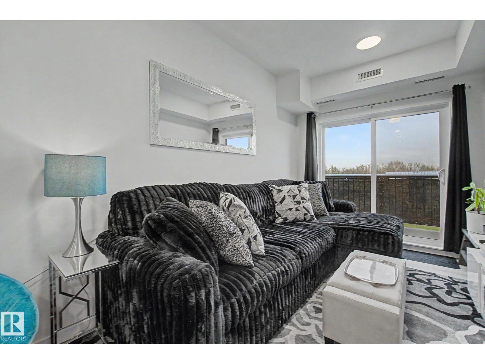#305 9215 228 ST NW, Edmonton