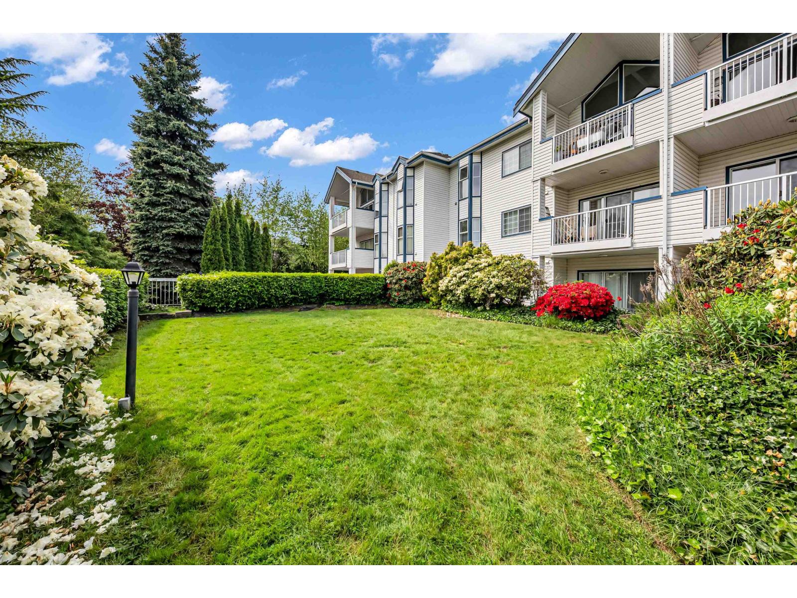 212 13918 72 Avenue - main photo