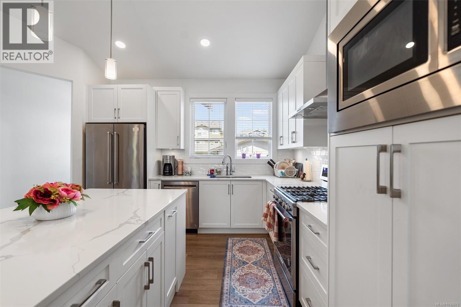3334 Trumpeter St - 18