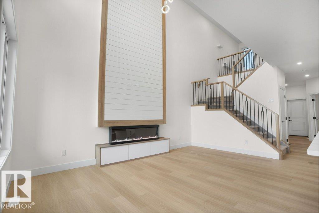 8447 Mayday Link SW, Edmonton