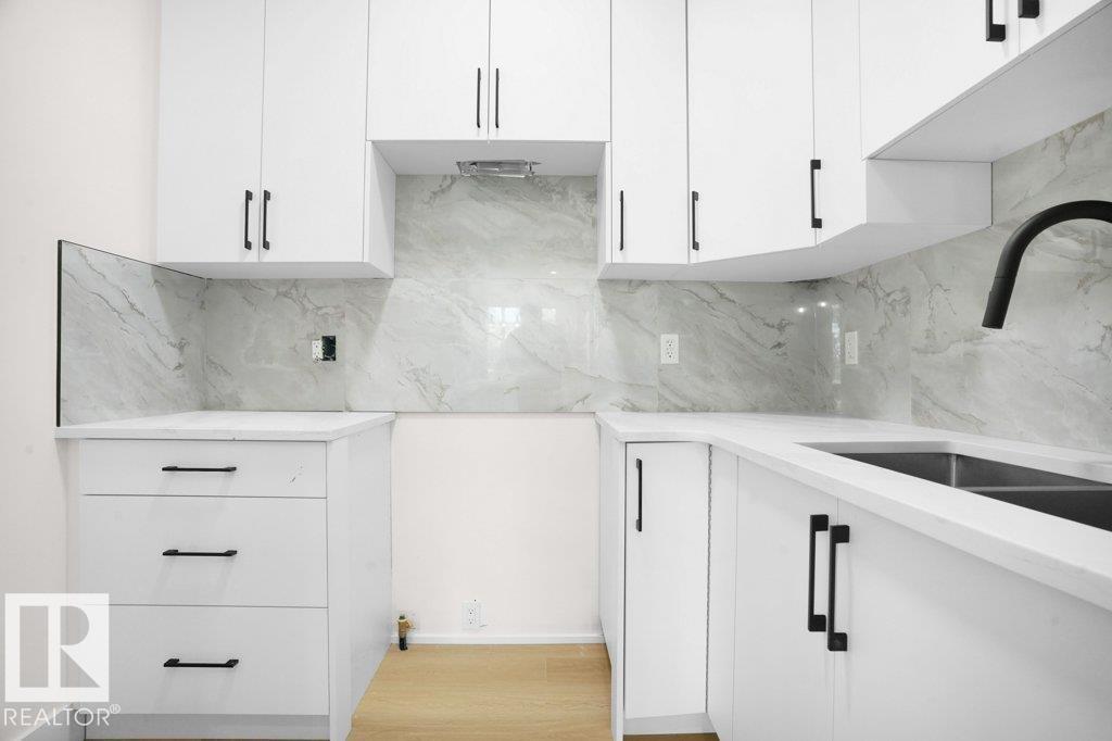 8447 Mayday Link SW, Edmonton